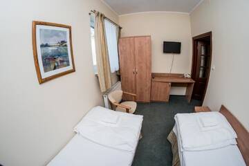 Фото номера Двухместный номер с 1 кроватью Отель Hotel Mikorzyn г. Слесин 2