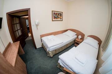 Фото номера Двухместный номер с 1 кроватью Отель Hotel Mikorzyn г. Слесин 4